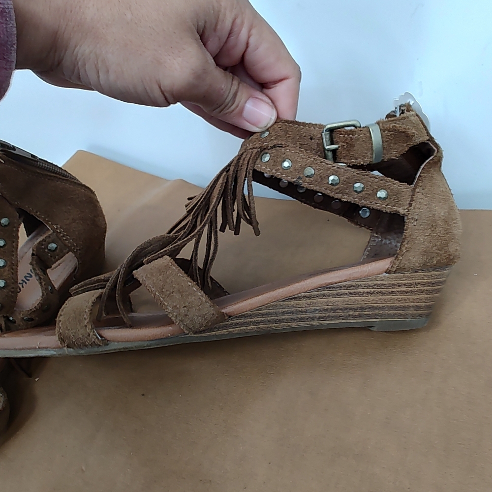 Minnetonka Leather Fringe Sandals Low Wedge Womans Size 8 - Picture 5 of 7
